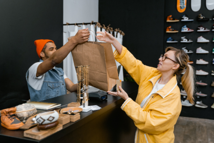Handling Sudden Support Spikes Without Compromising Retail Customer Experience